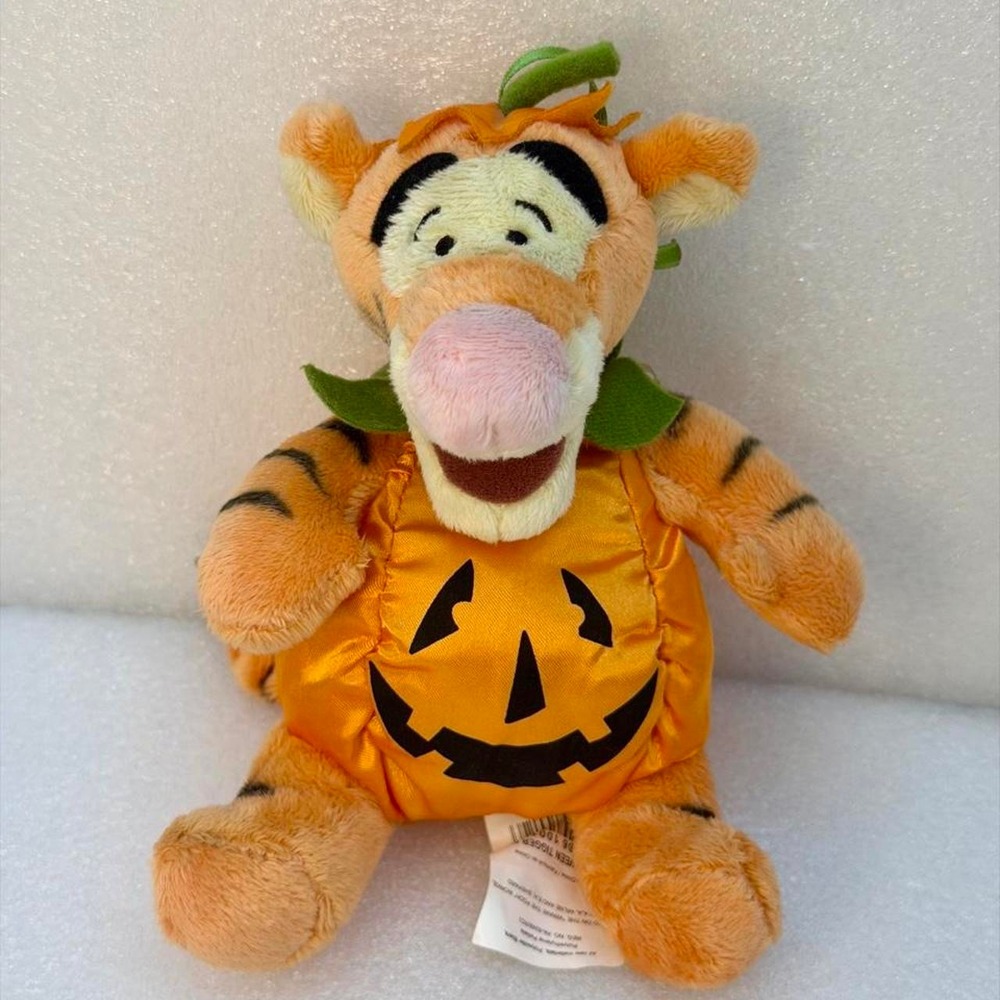 Disney Store Vintage Halloween Tigger in Pumpkin Costume Plush